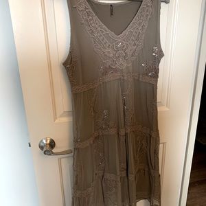 I love this Soya Concept dress!Slightly shimmery🤩